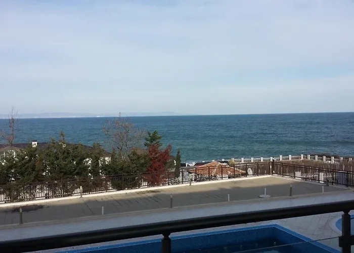 Апартамент Apolon 2 *